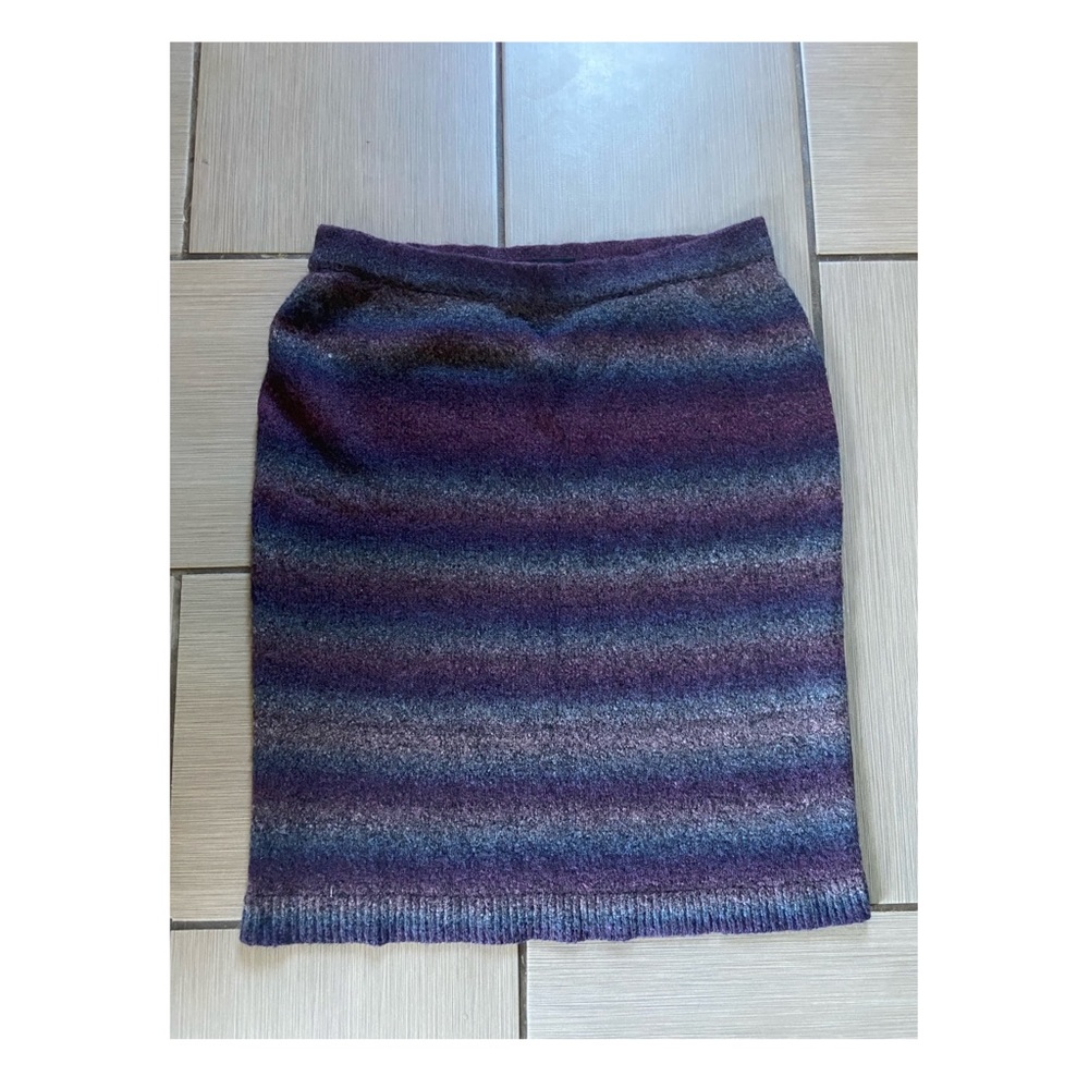 Ladies elastic sweater skirt